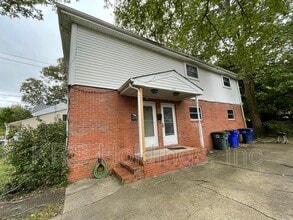 Building Photo - 1209 Hullview Ave