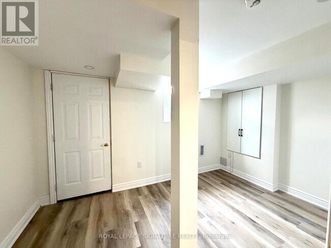 Photo du bâtiment - 362 Landsborough Ave