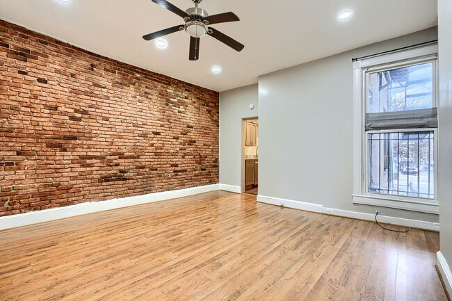 Foto del edificio - 2417 Maryland Ave