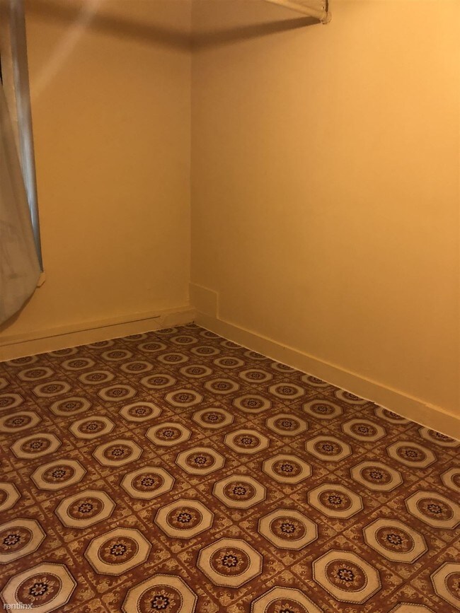 Building Photo - 2 br, 1 bath Apartment - 1218 Boynton Ave