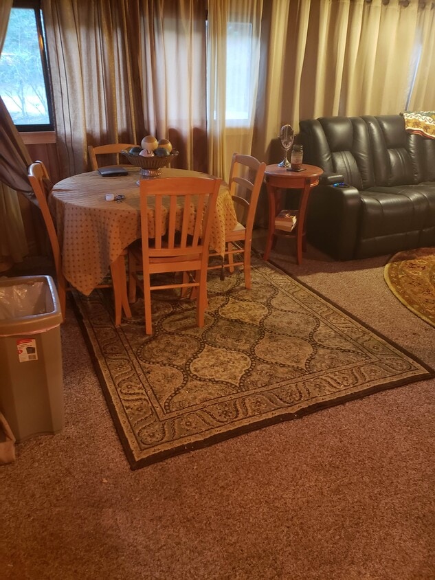 92 1st St, Ellijay, GA 30540 House Rental in Ellijay, GA