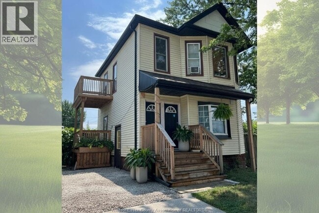 Building Photo - 1567 Cataraqui St