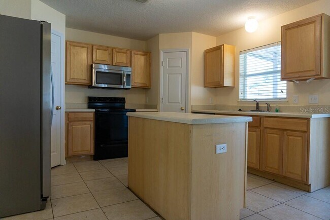 Building Photo - 442 Hammerstone Ave