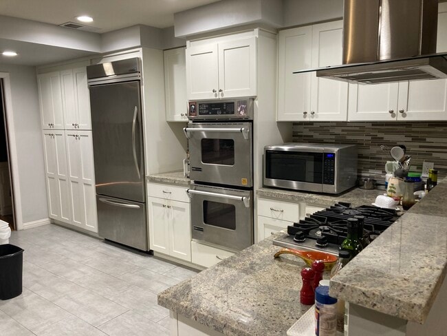 Building Photo - 1377 Ardmore Dr