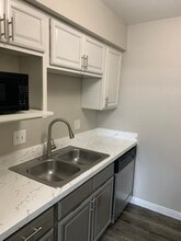 Microwave included in all apartments - Memorial Fountain