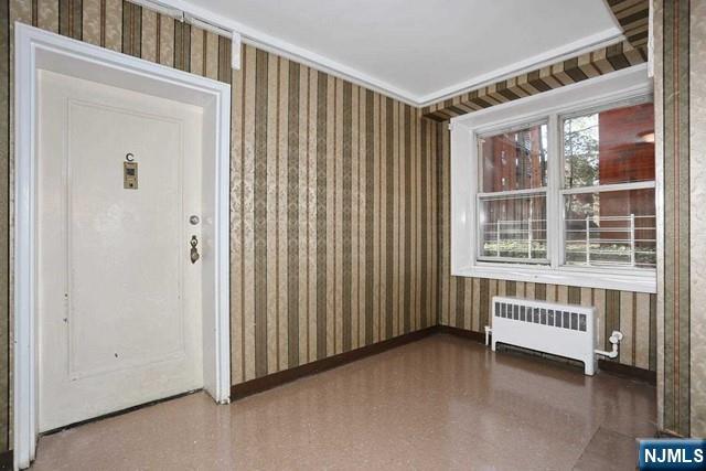Foto del edificio - 2340 Linwood Ave