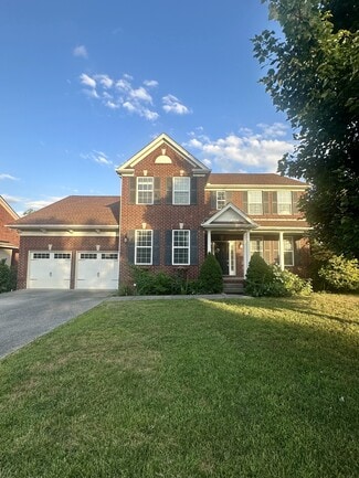 Building Photo - 402 Valley Spring Dr
