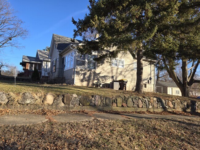 Foto del edificio - 2203 15th Ave