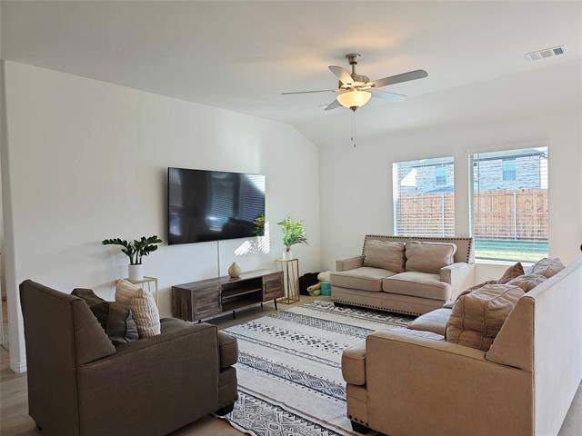 Foto del edificio - 511 Stagg St