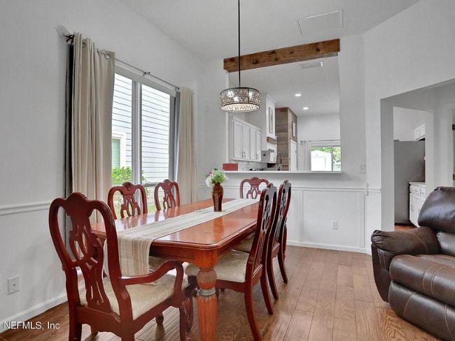 Foto del edificio - 3934 Pebble Brooke Circle South