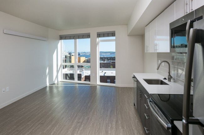 Building Photo - Luxury Studio  in VIVID Queen Anne