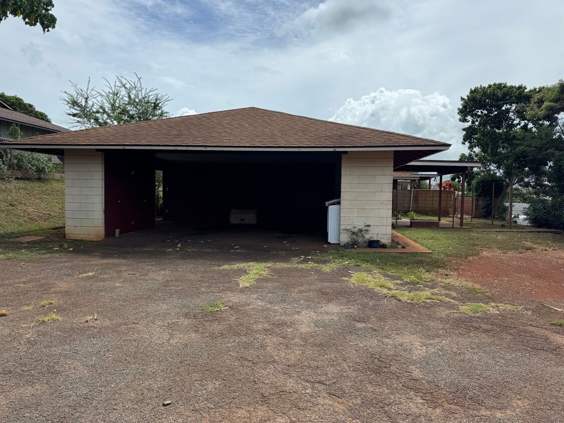 Primary Photo - 1226/1228 Palekaiko St