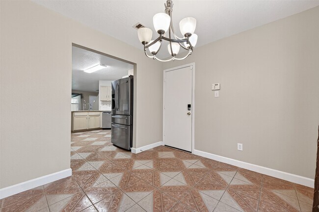 Building Photo - 18227 River Sage Dr