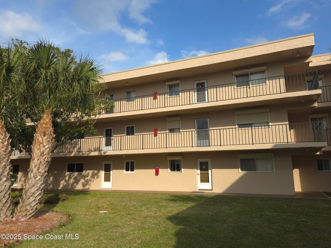 Building Photo - 3150 N Harbor City Blvd