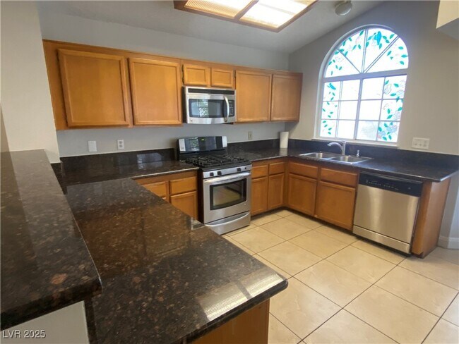 Foto del edificio - 2233 Placer Creek Ct