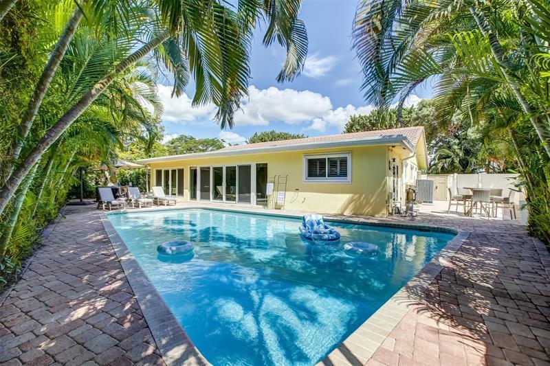 Foto principal - 2600 N Riverside Dr