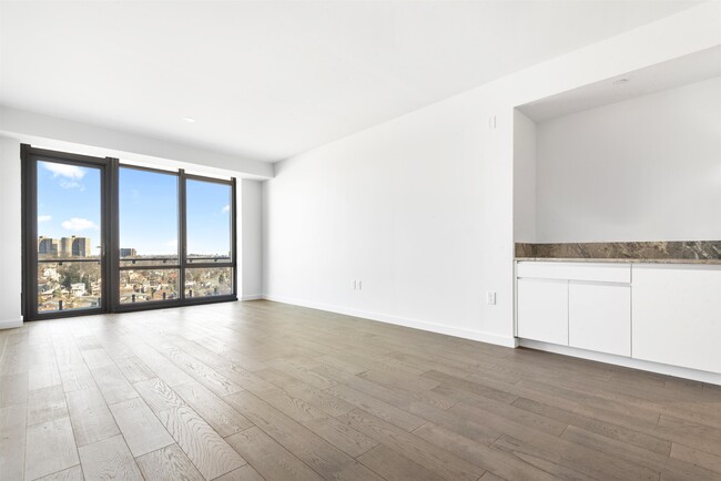 Building Photo - 300 Adolphus Ave