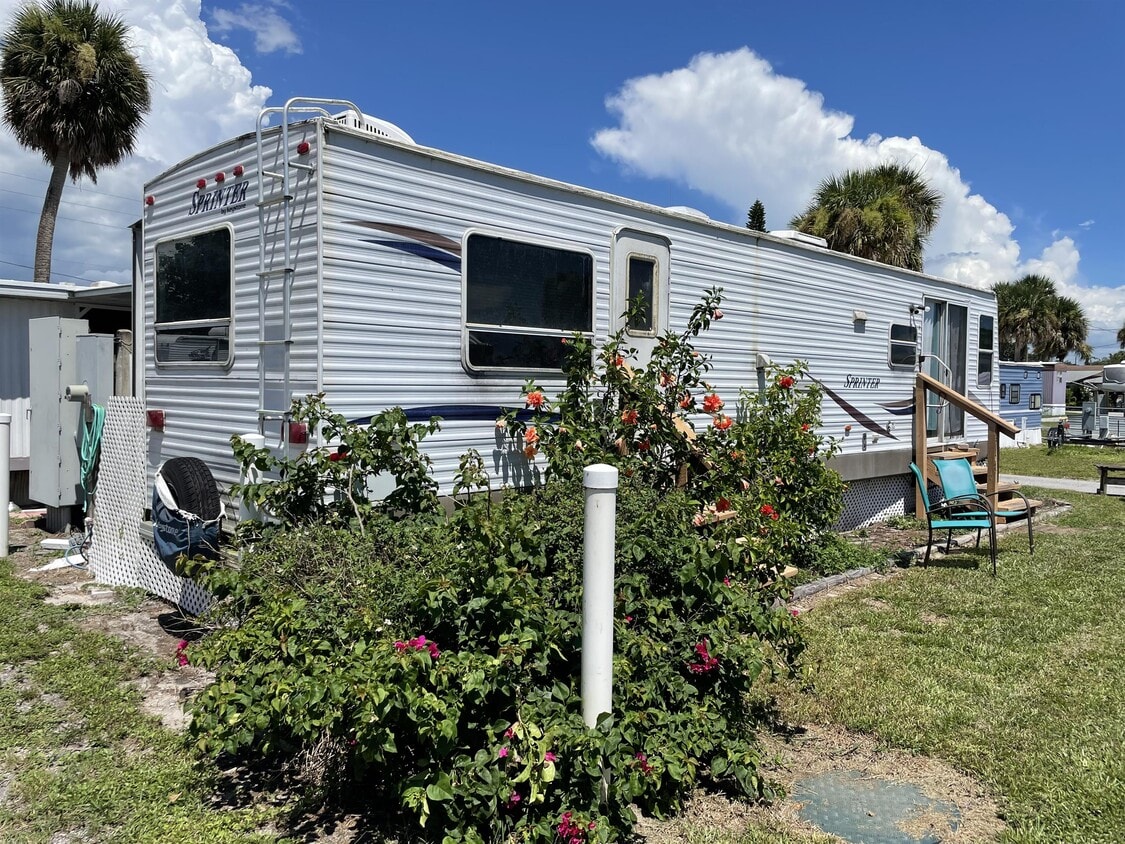 Photo - 5250 N US Hwy 441 (Okeechobee, FL)