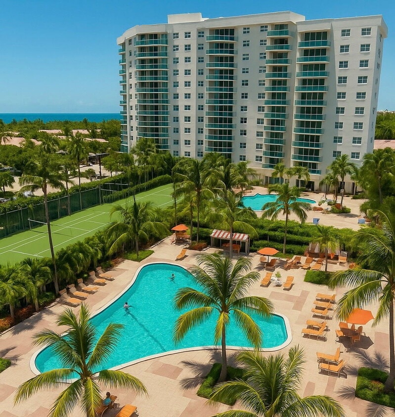 Primary Photo - 19380 Collins Ave