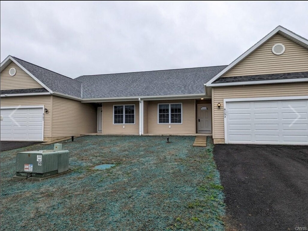 8190 Rachel Ct, Baldwinsville, NY 13027 Townhome Rentals in