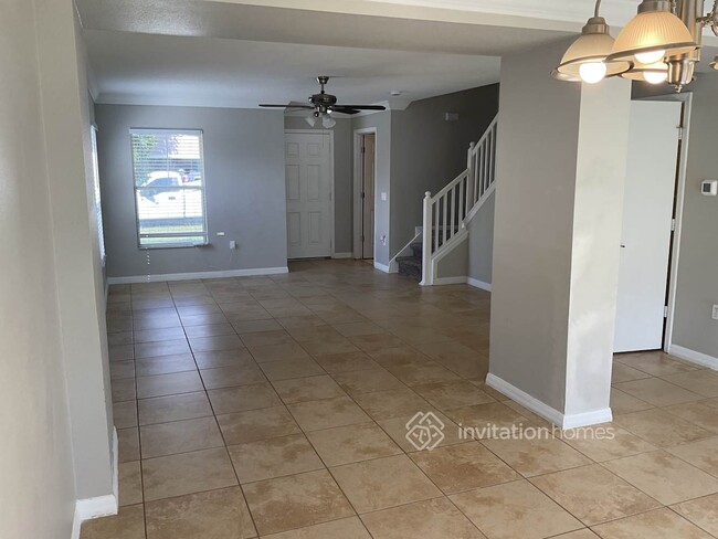 Building Photo - 301 Cardiff Dr