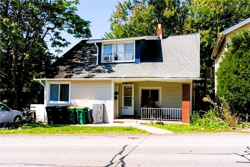 Primary Photo - 909 Perry Hwy