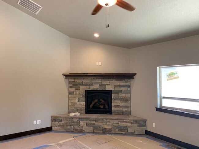 Foto del edificio - SINGLE FAMILY HOME ON CASHMERE (APP#65)