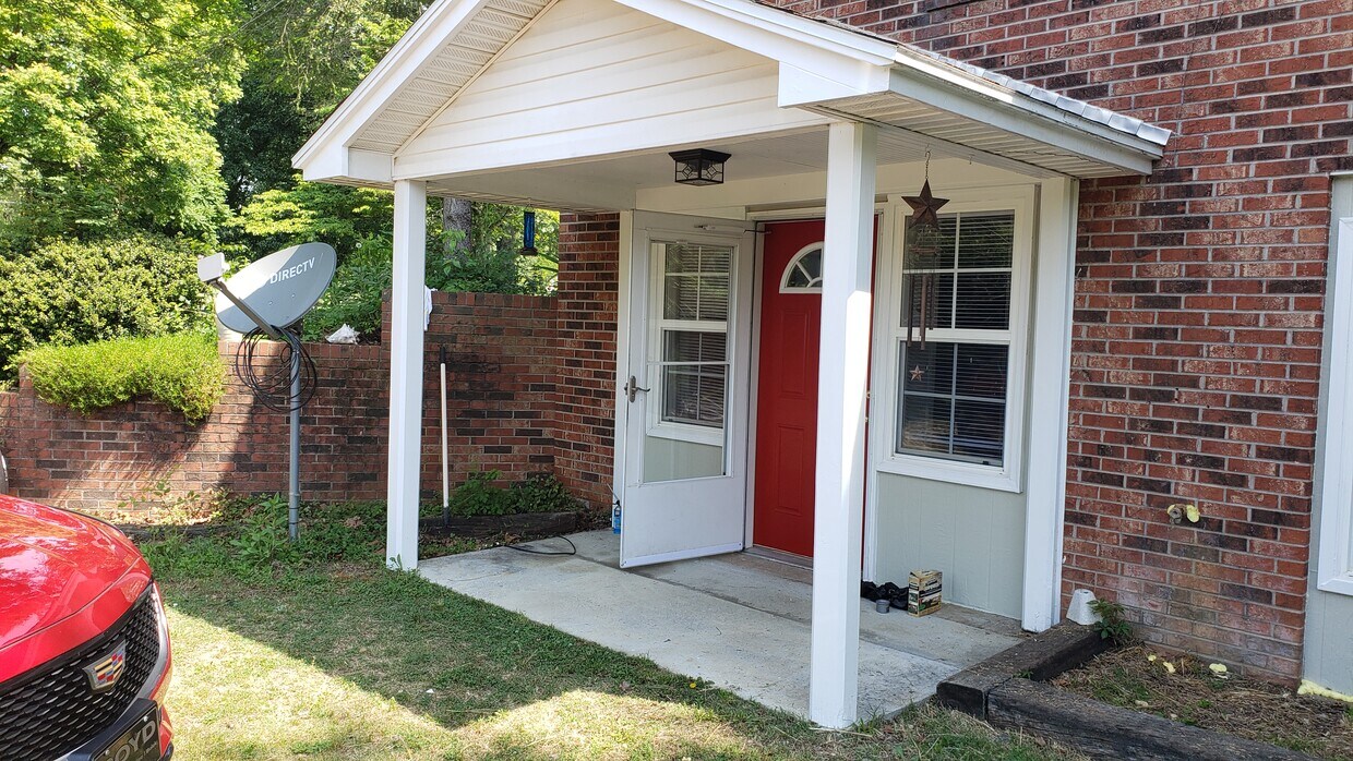 2193 Butler Bridge Rd Unit B, Mills River, NC 28759 Apartments Mills