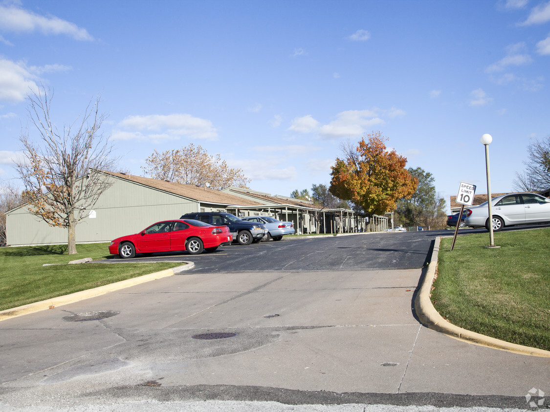 Building Photo - Langman Apartments