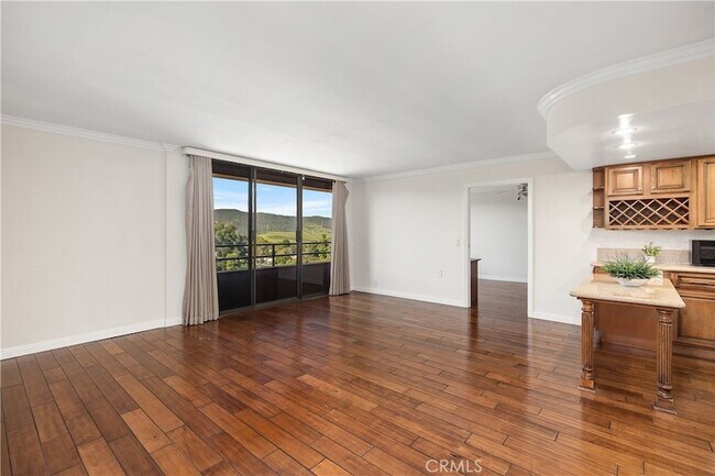 Building Photo - 24055 Paseo Del Lago W