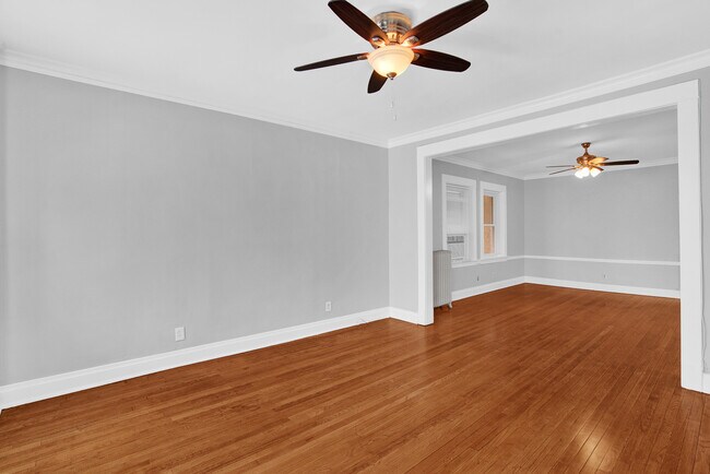 Building Photo - 317 N Marion St