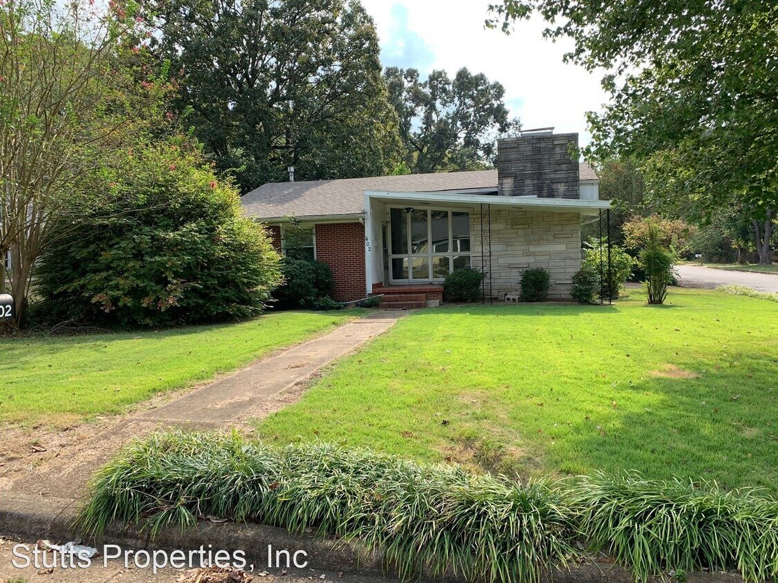 Primary Photo - 2 br, 1 bath House - 402 Martin Street