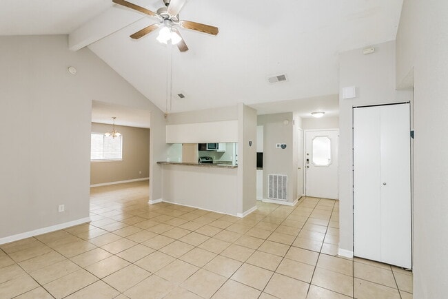 Building Photo - 19523 Elmtree Estates Dr