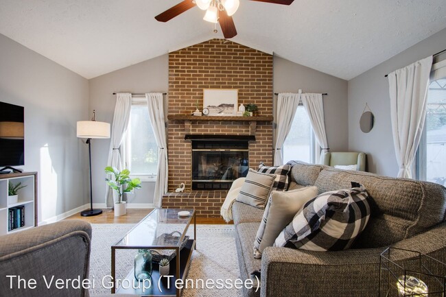 Building Photo - 4 br, 2.5 bath House - 4729 Timberhill Dr