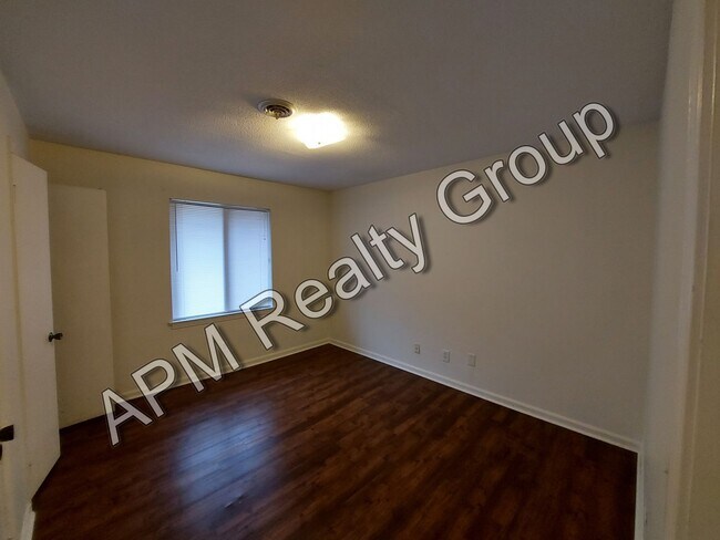 Foto del edificio - Rosewood condo