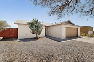 Building Photo - 16 Sheba Pl