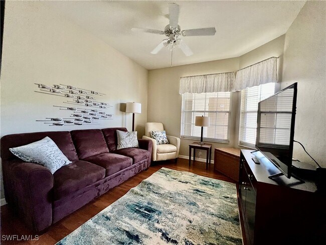 Foto del edificio - 8239 Parkstone Pl