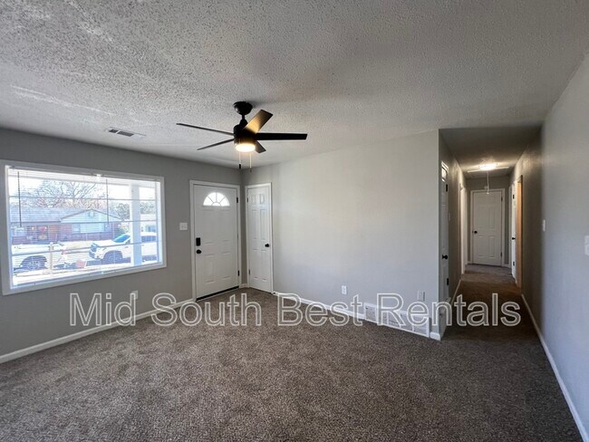 Foto del edificio - 3999 Glenbrook St