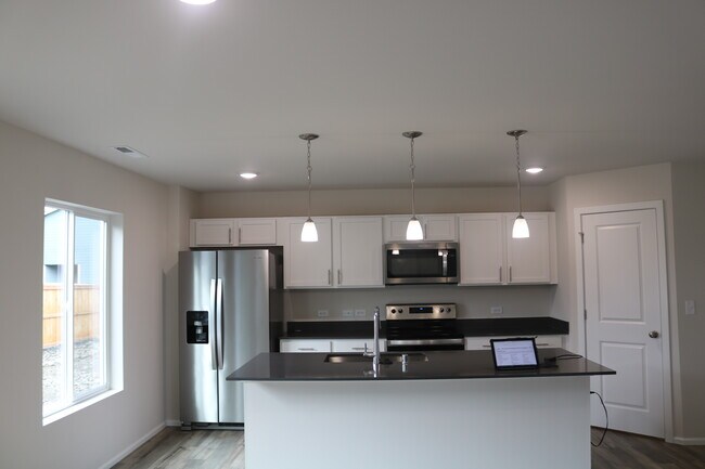 Foto del edificio - 15192 Prescott Loop SE