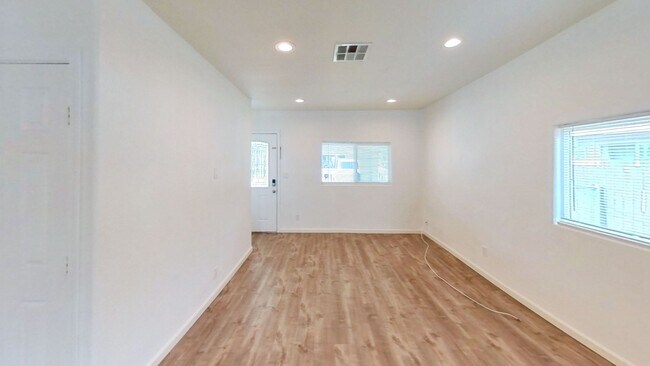 Foto del edificio - Nicely updated 2 bedroom, 1 bath home!
