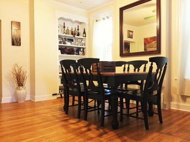 Foto del edificio - 4344 Freeland Ave