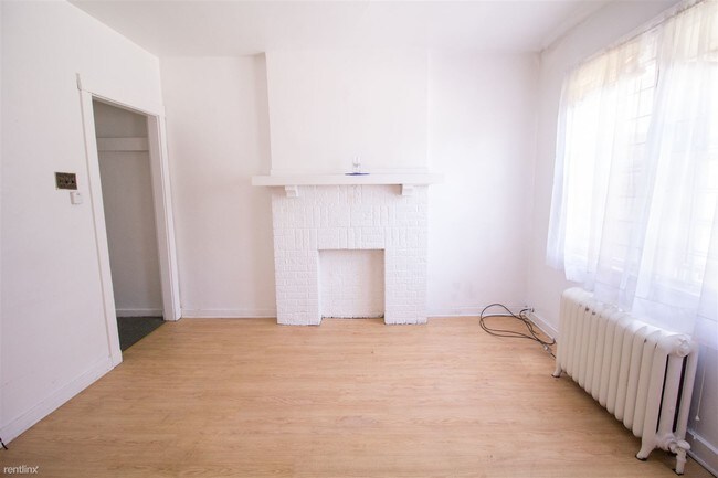 Building Photo - 4 br, 1 bath House - (August 2024)(south O...