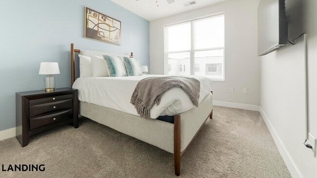 Building Photo - 1494 N High St