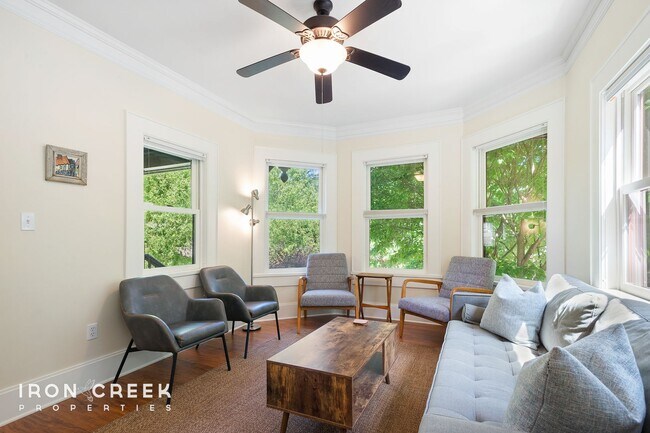 Foto del edificio - Stunning Furnished Rental in Historic Mont...
