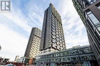 Building Photo - 1 Quarrington Lane