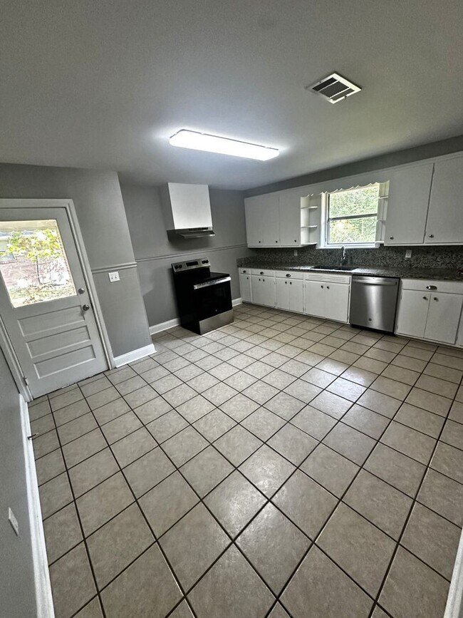 Foto del edificio - Modernly Charming