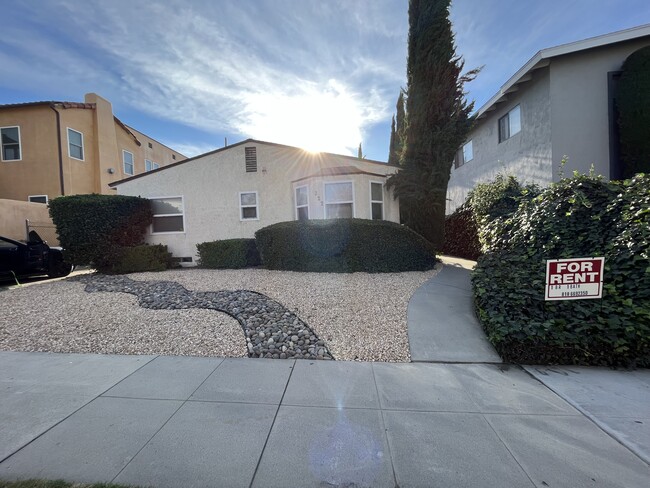 Building Photo - 322 Cornell Dr