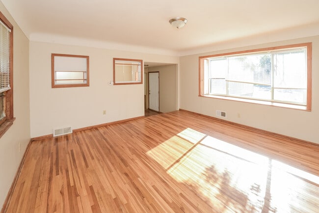 Building Photo - 4544 Otter Lake Rd