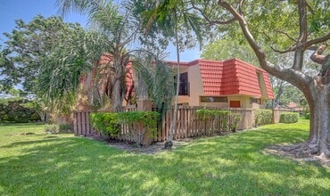 Building Photo - 8225 Severn Dr