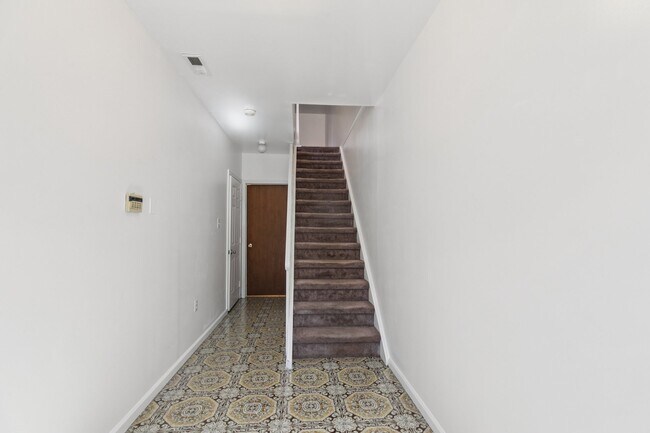 Foto del edificio - 3379 Frederick St